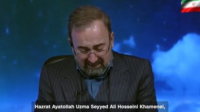 লাইভে খামেনির মৃত্যুসংবাদ পড়তে গিয়ে কান্নায় ভেঙে পড়লেন উপস্থাপক